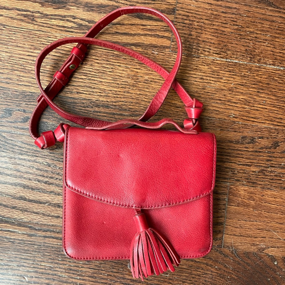 Red Lucky Brand purse